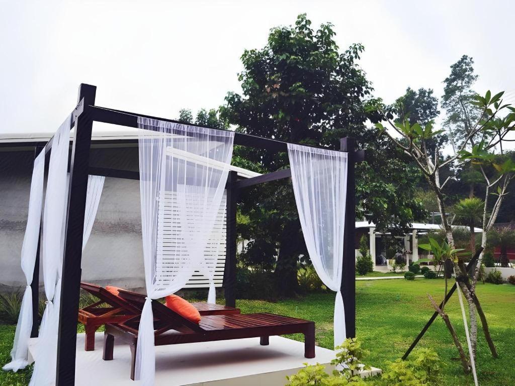 V Valley Resort Satun Exteriör bild