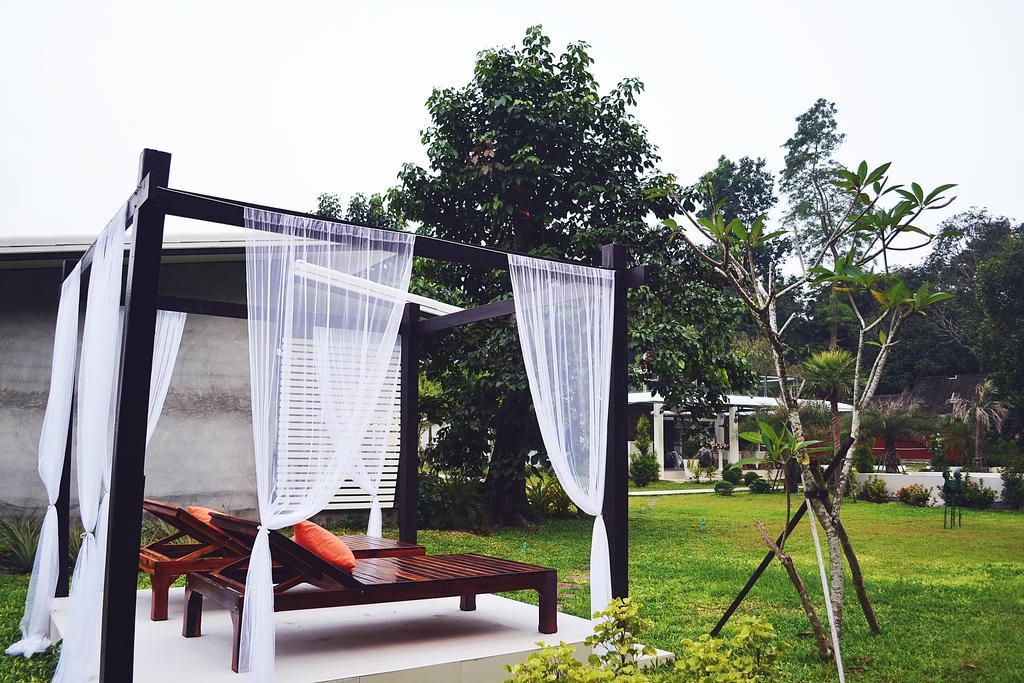 V Valley Resort Satun Exteriör bild